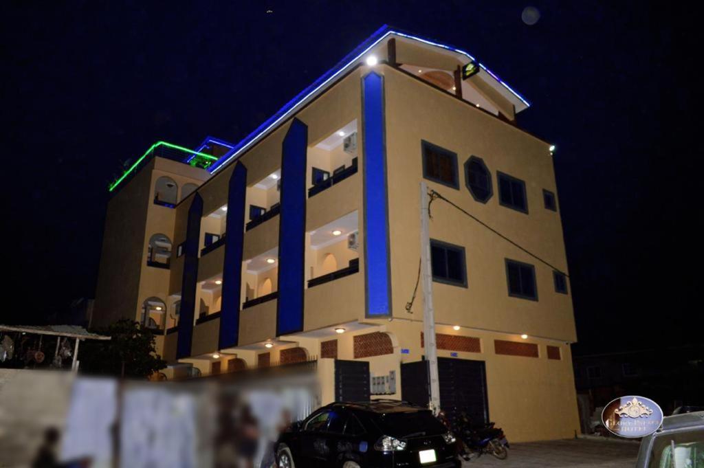 Glory Palace Hotel โกโตนู ภายนอก รูปภาพ